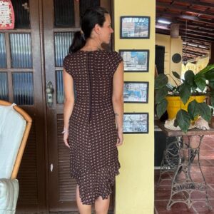 Vestido Curto Estampa Geométrica Escura – Zimpy – tam P