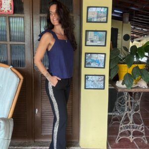 Calça Preta com Faixa Lateral Brilhante com Paetês - Bobô Black - tam 36