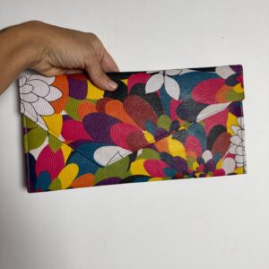 Carteira Envelope Estampa Floral Vibrante