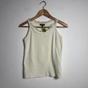 Regata off-white canelada com renda - Planet Girls - tam M