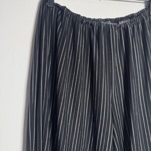 Calça Listrada Preta e Branca – tam G