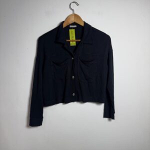 Camisa Cropped Preta Bolsos Frontais - Presage - tam M