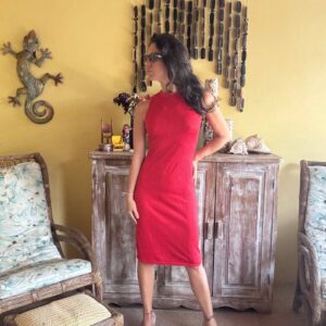 Vestido Tubinho Vermelho Canelado Regata Gola Alta – tam P
