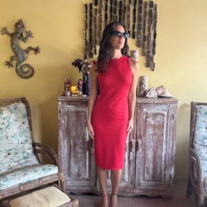 Vestido Tubinho Vermelho Canelado Regata Gola Alta – tam P