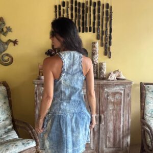 Vestido Jeans Acid Wash Halter – Maria Filó – tam M