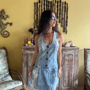Vestido Jeans Acid Wash Halter – Maria Filó – tam M
