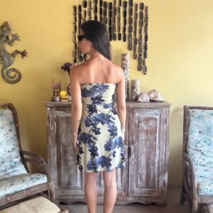 Vestido Tomara que Caia Floral Azul e Bege – tam M
