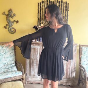 Vestido Curto Preto Manga Longa - tam G