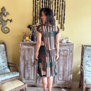 Vestido Midi Estampa Geométrica Tons Terrosos – Del Amo – tam M