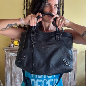 Bolsa de Ombro em Couro Preto – Constance – grande