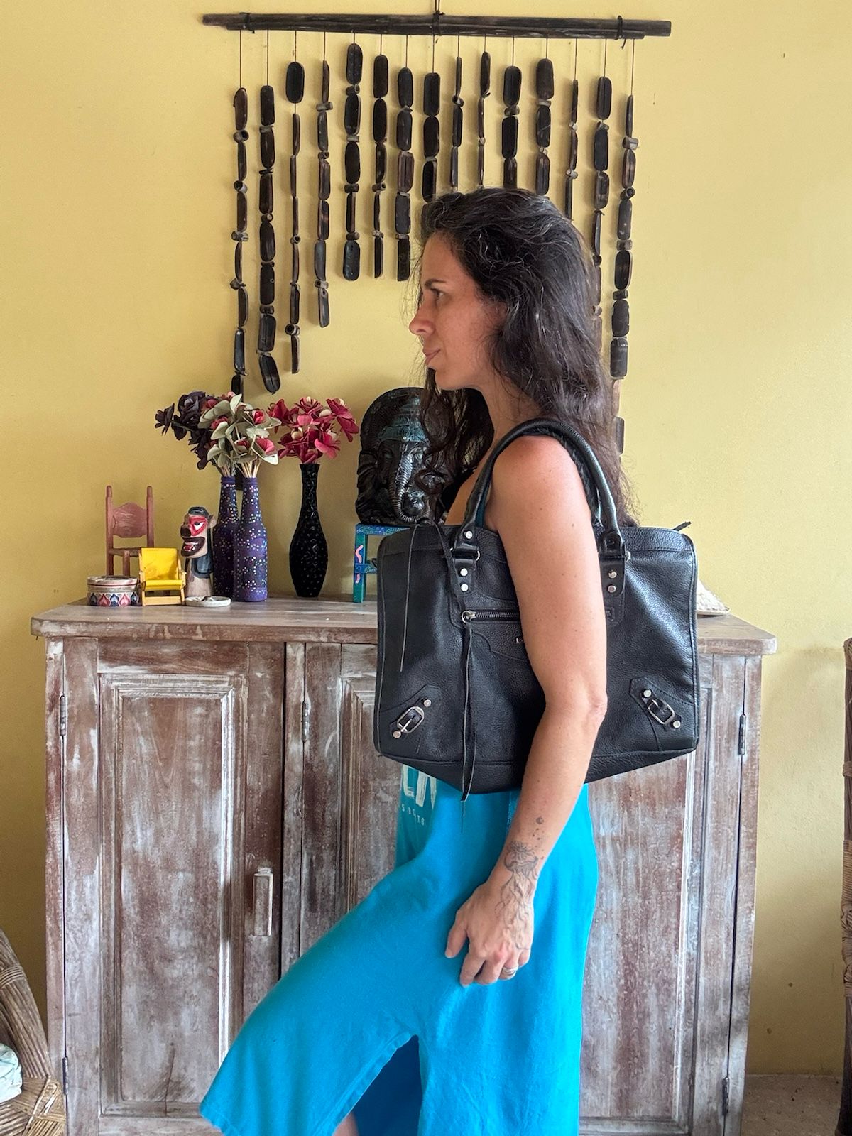 Bolsa de Ombro em Couro Preto - Constance - grande - Imagem 5