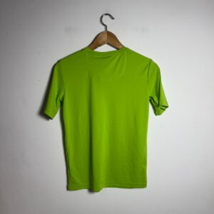 Camiseta esportiva verde neon com proteção – Olaian – tam 12