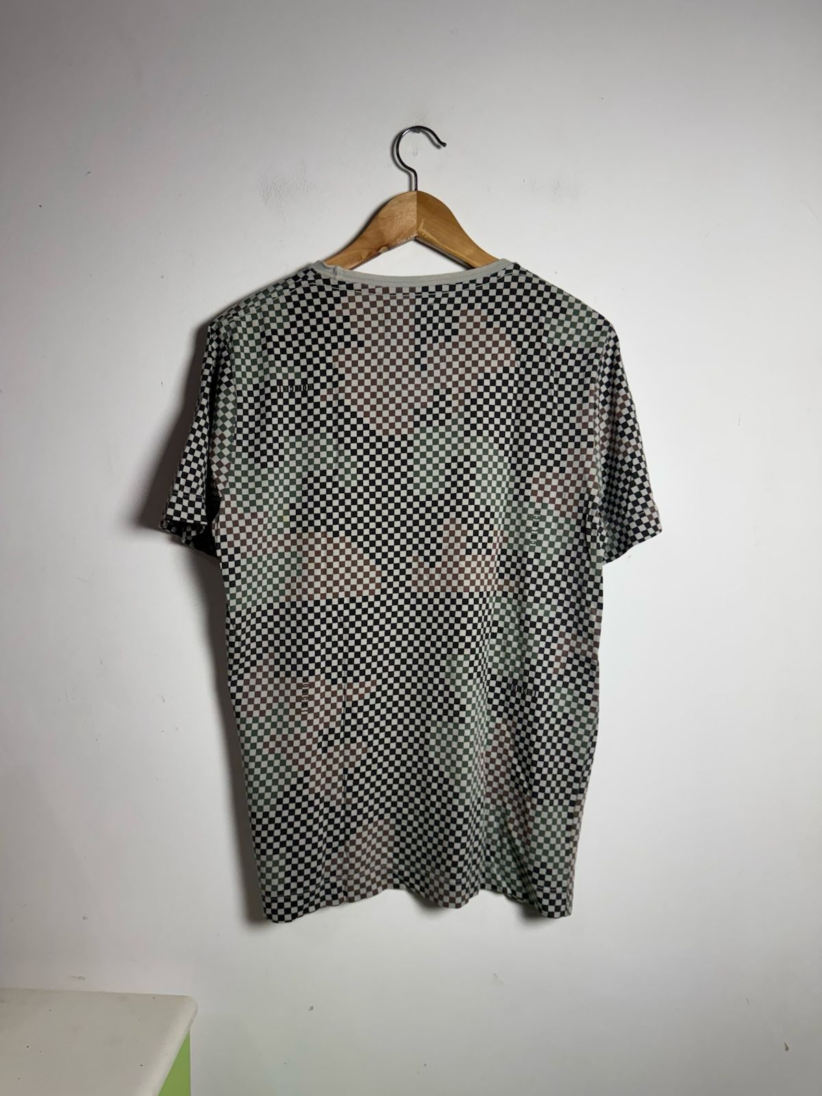 Camiseta Quadriculada – Colcci – tam M - Imagem 2