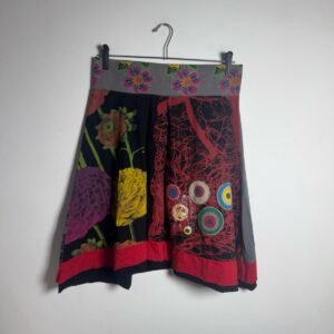 Saia Patchwork Estampada com Apliques – Desigual – tam M