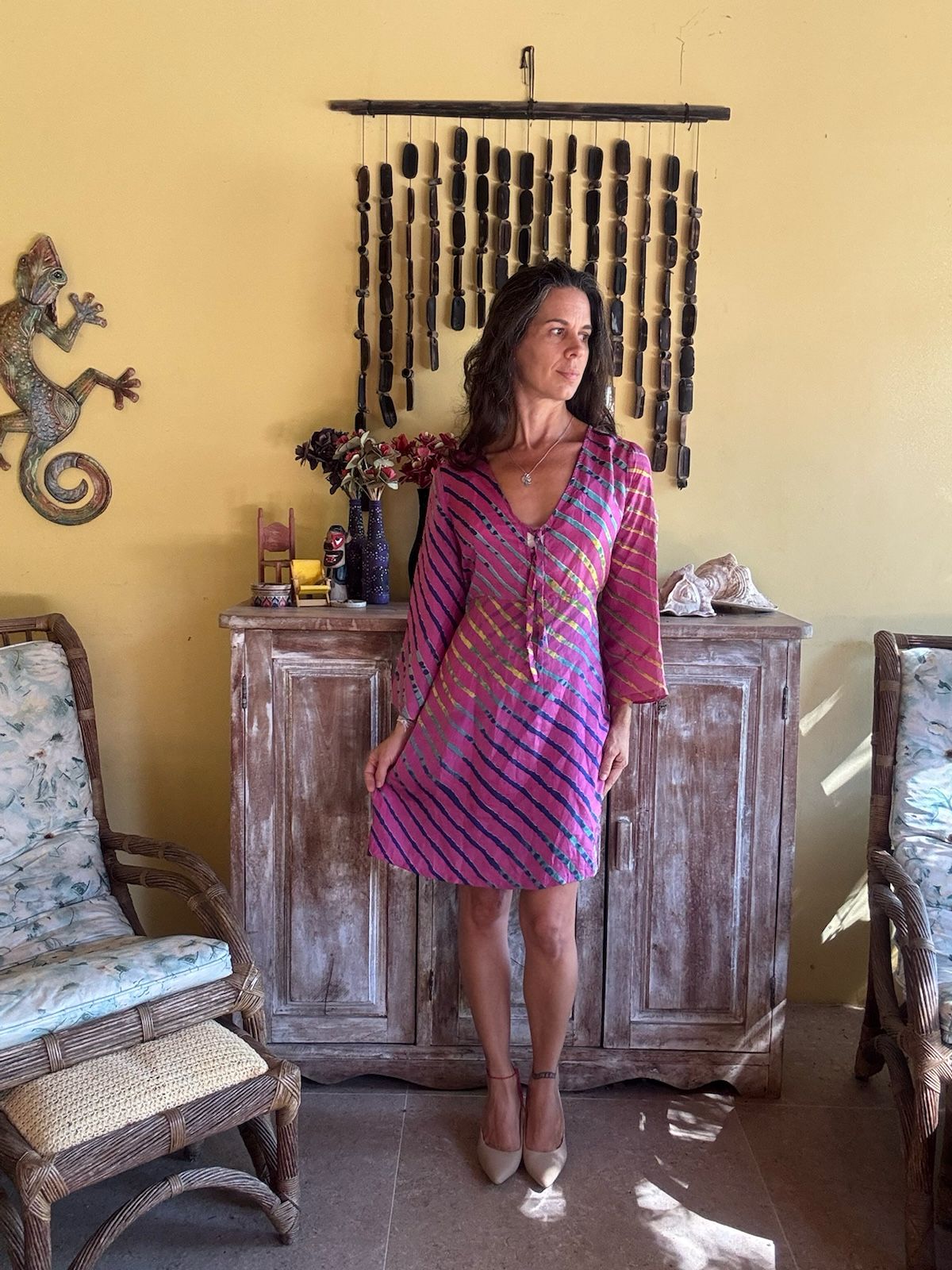 Vestido Estampado Listrado Rosa e Colorido seda – Le Lis Blanc – tam M - Imagem 3