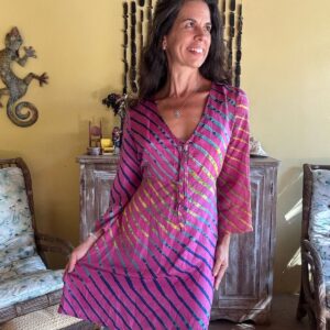 Vestido Estampado Listrado Rosa e Colorido seda – Le Lis Blanc – tam M