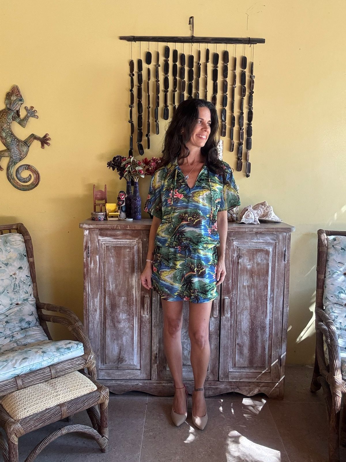 Saída de Praia Estampada Tropical com Decote V – Bela Moça – tam M - Imagem 4