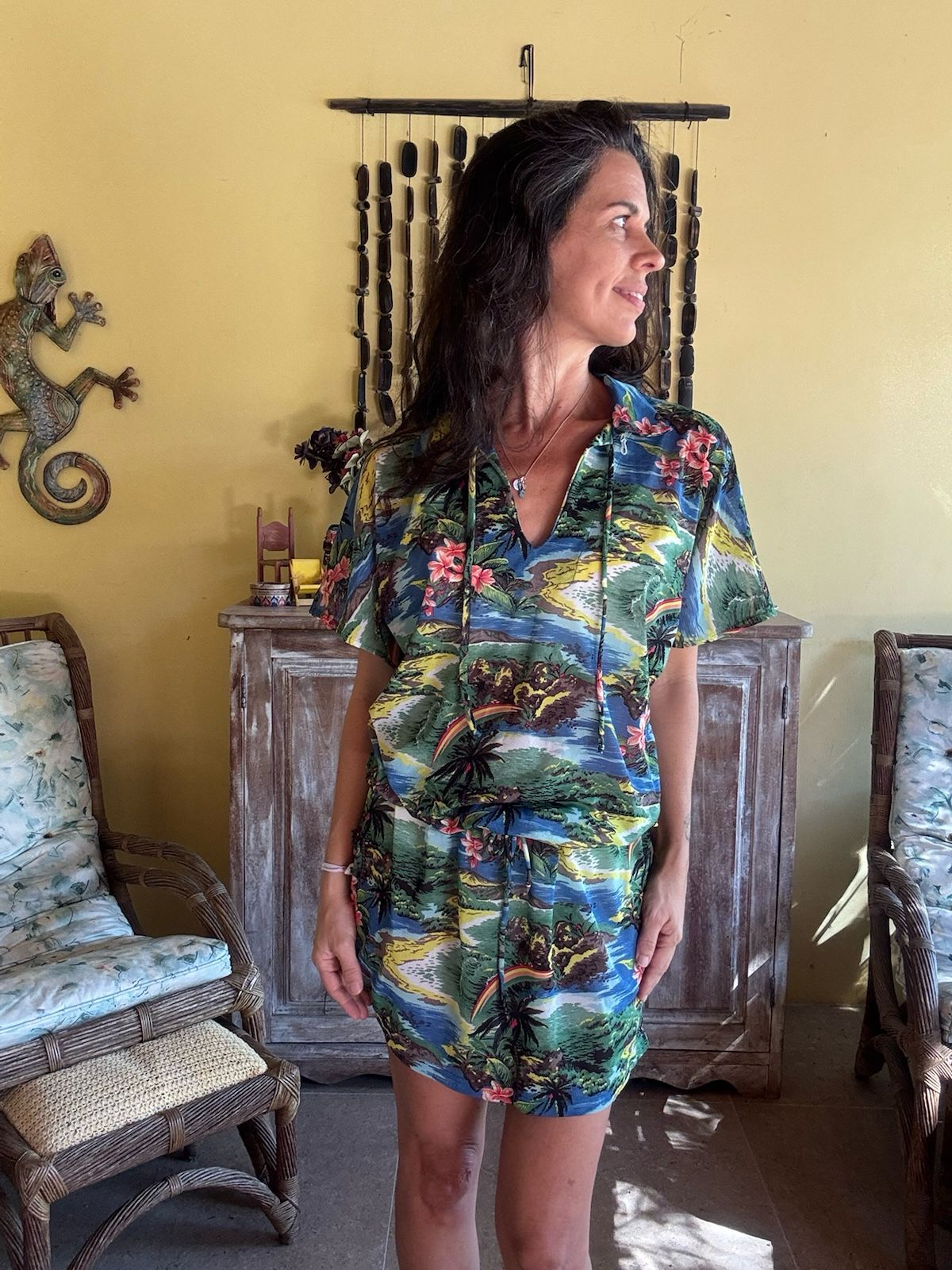 Saída de Praia Estampada Tropical com Decote V – Bela Moça – tam M - Imagem 5