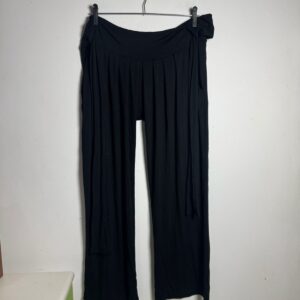 Calça Preta com Cinto de Malha e Pregas – Simulassao – tam G