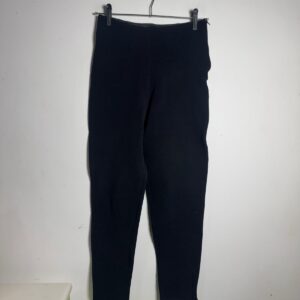 Calça Preta Justa com Textura Canelada – tam 38