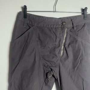 Calça Cinza Escura com Detalhe em Zíper – The Planet – tam 40