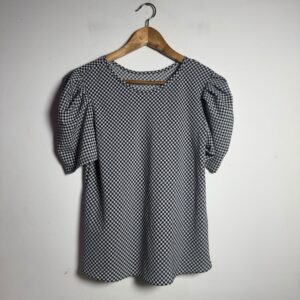 Blusa Xadrez Preto e Branco com Manga Bufante – tam M