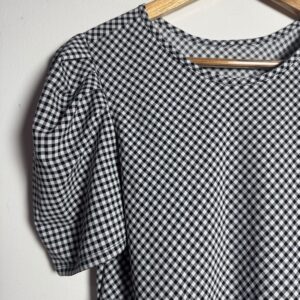 Blusa Xadrez Preto e Branco com Manga Bufante – tam M