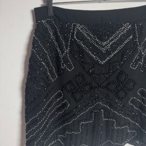 Minissaia preta bordada com miçangas – Papaya – tam G