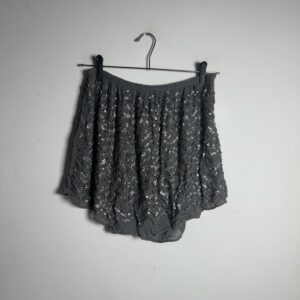 Saia Curta de Paetês Chevron Cinza – Bobô – tam M