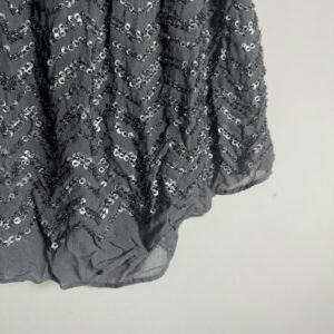 Saia Curta de Paetês Chevron Cinza – Bobô – tam M