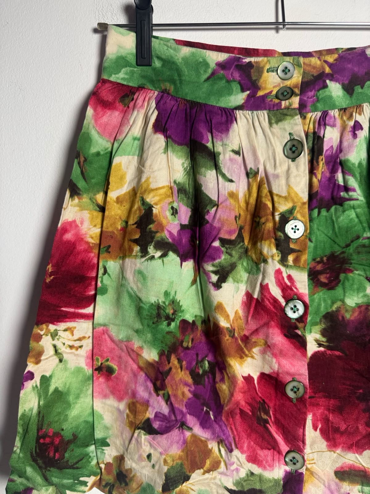 Saia Curta Estampada Floral com Botões – tam PP - Imagem 2