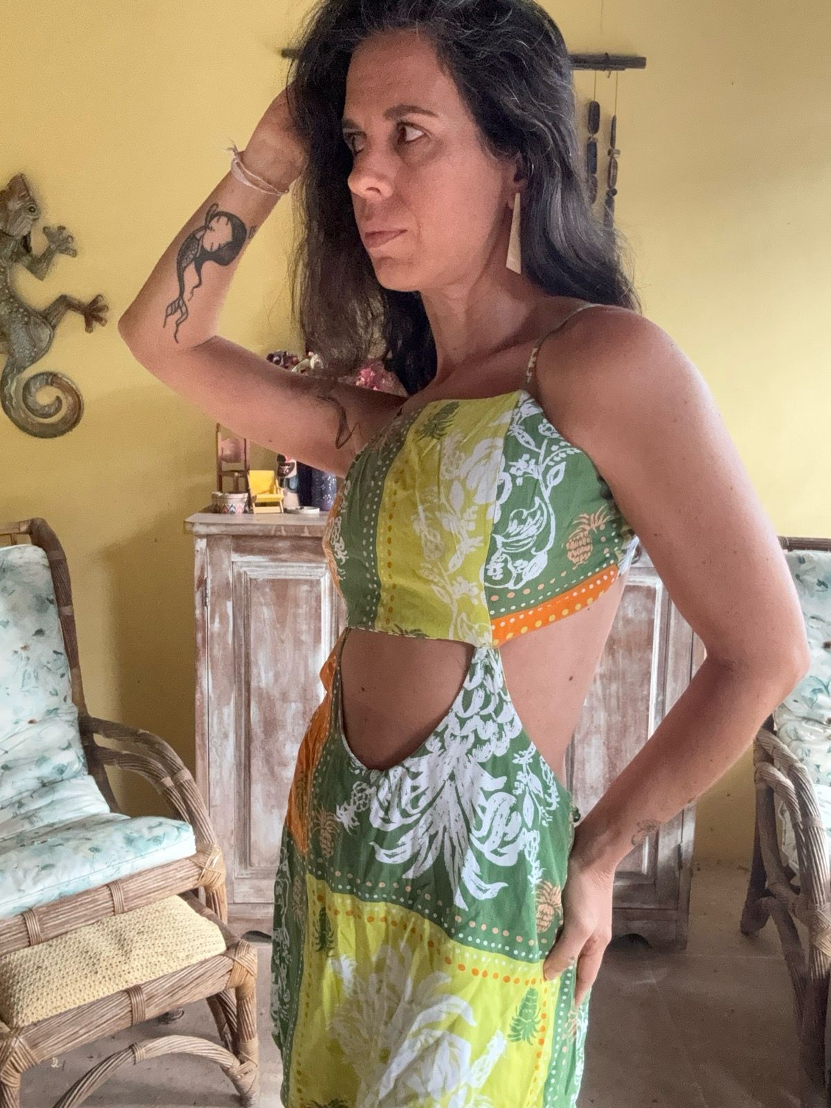 Macaquinho Estampa Verde e Amarela com Recortes Laterais – My Choice – tam U - Imagem 3