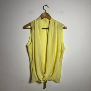 Blusa Amarelo Claro Drapeada – tam G