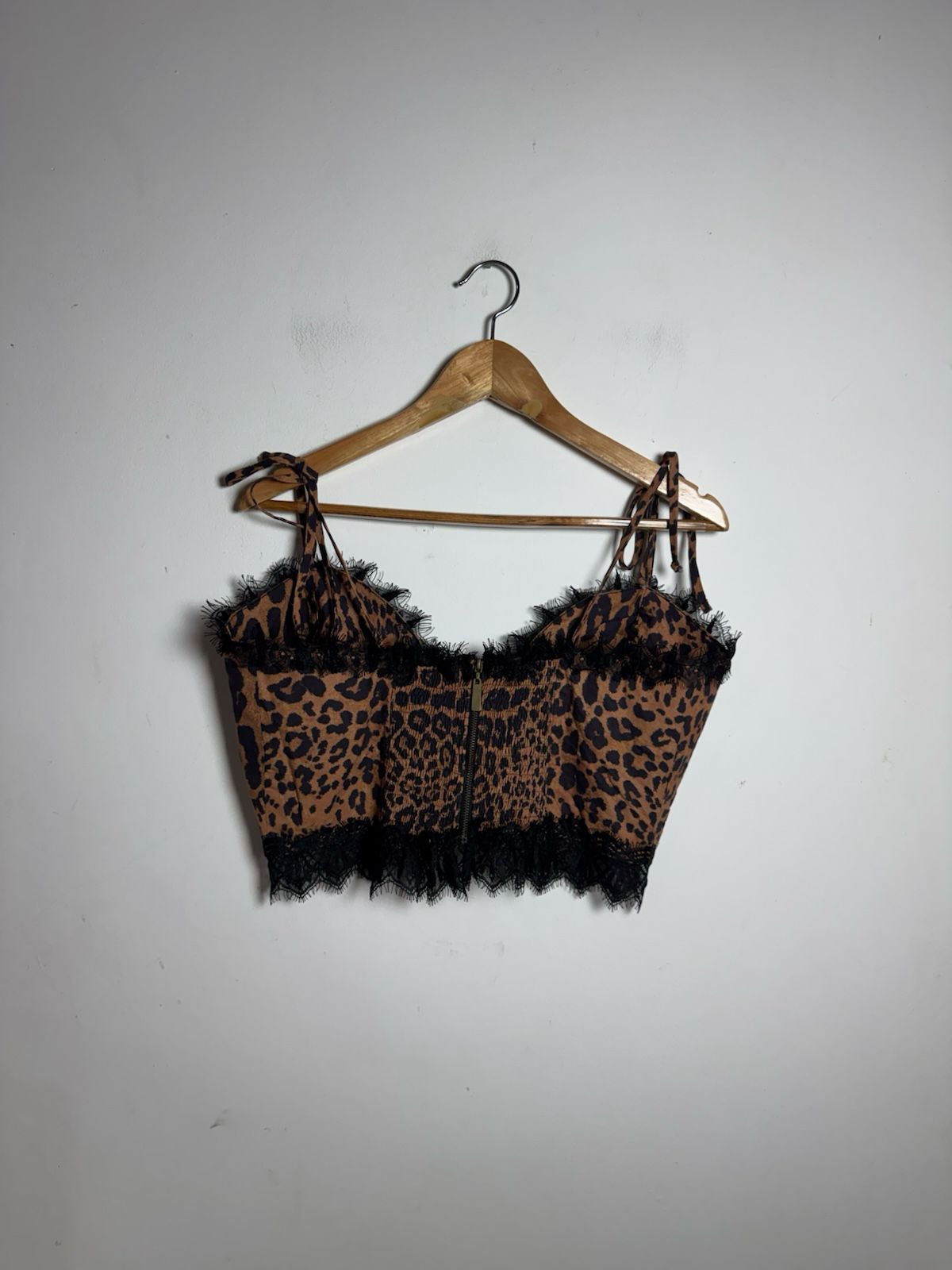 Top Cropped Animal Print com Renda e Zíper – Aquarela – tam G - Imagem 4
