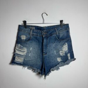 Short Jeans Destroyed Com Tachas – XLZ – tam 44