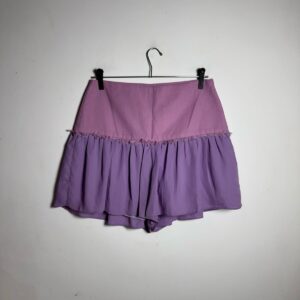 Saia Curta Lilás e Roxo com Babado Desfiado
