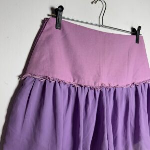 Saia Curta Lilás e Roxo com Babado Desfiado