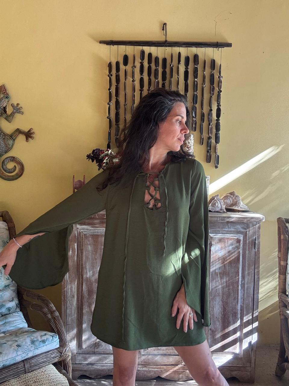 Vestido Verde Musgo com Amarração e Mangas Sino – tam G - Imagem 5