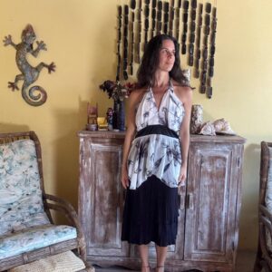 Blusa Halter Branca com Estampa Preta e Elástico – tam G