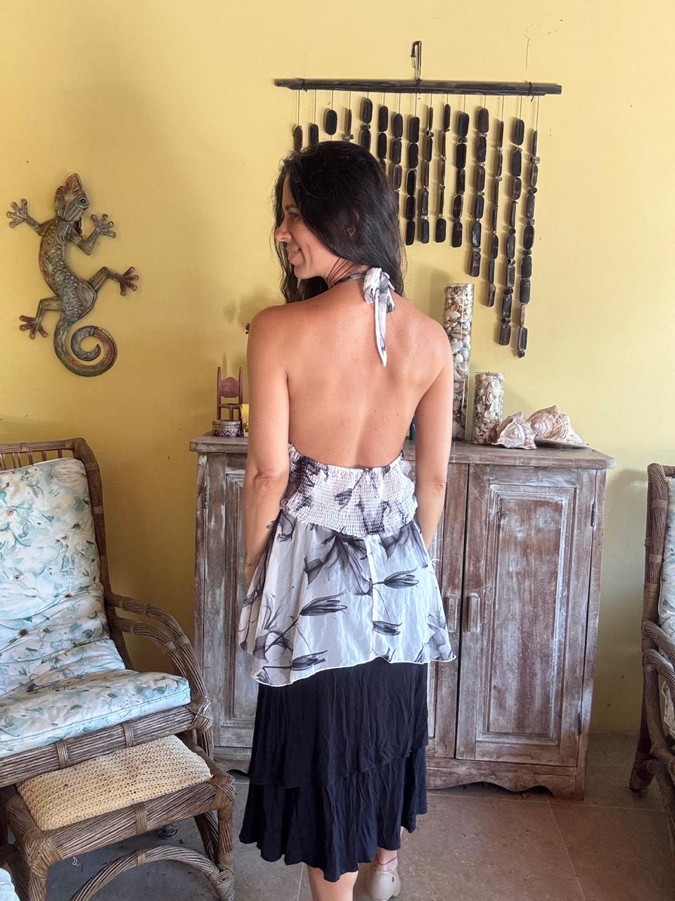 Blusa Halter Branca com Estampa Preta e Elástico – tam G - Imagem 2