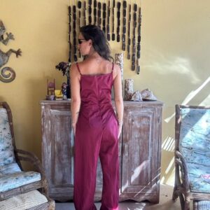 Macacão Longo Pantalona Vinho com Detalhe Drapeado – Vikili Modas – tam P