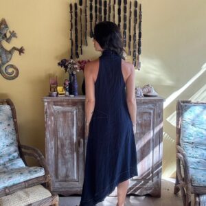 Vestido Longo Halter Neck Azul Marinho com Detalhes de Costura Branca – tam 38