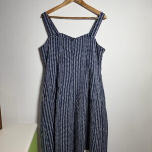 Vestido Azul Estampado Florzinhas e Geométricos com Botões – Eveiza – tam M