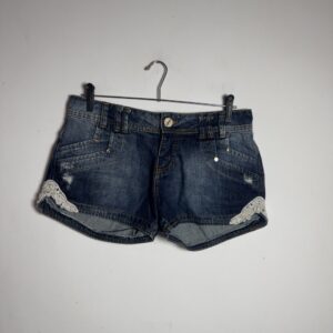 Short Jeans com Renda – Kiquitaluki – tam 38