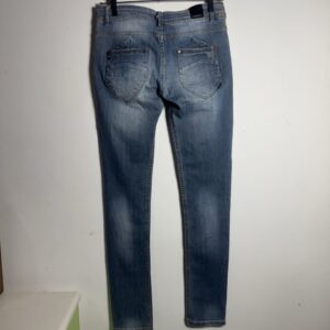 Calça Jeans Rasgada Feminina – Sartore – Tam 38