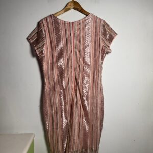 Vestido Curto com Paetês e Bordados Rosa – Onda – tam M