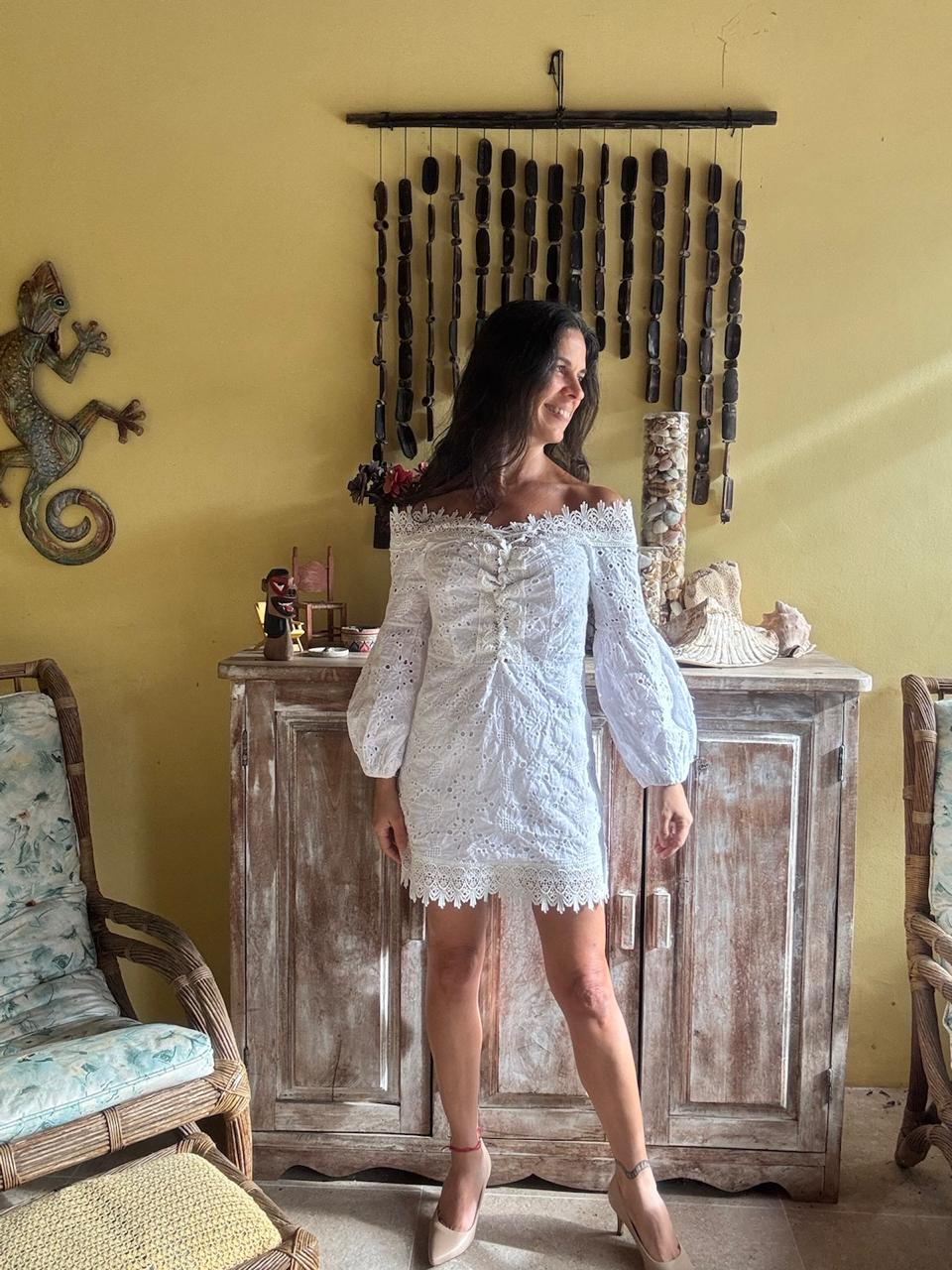 Vestido Curto Branco de Renda Off-Shoulder – tam 38 - Imagem 8