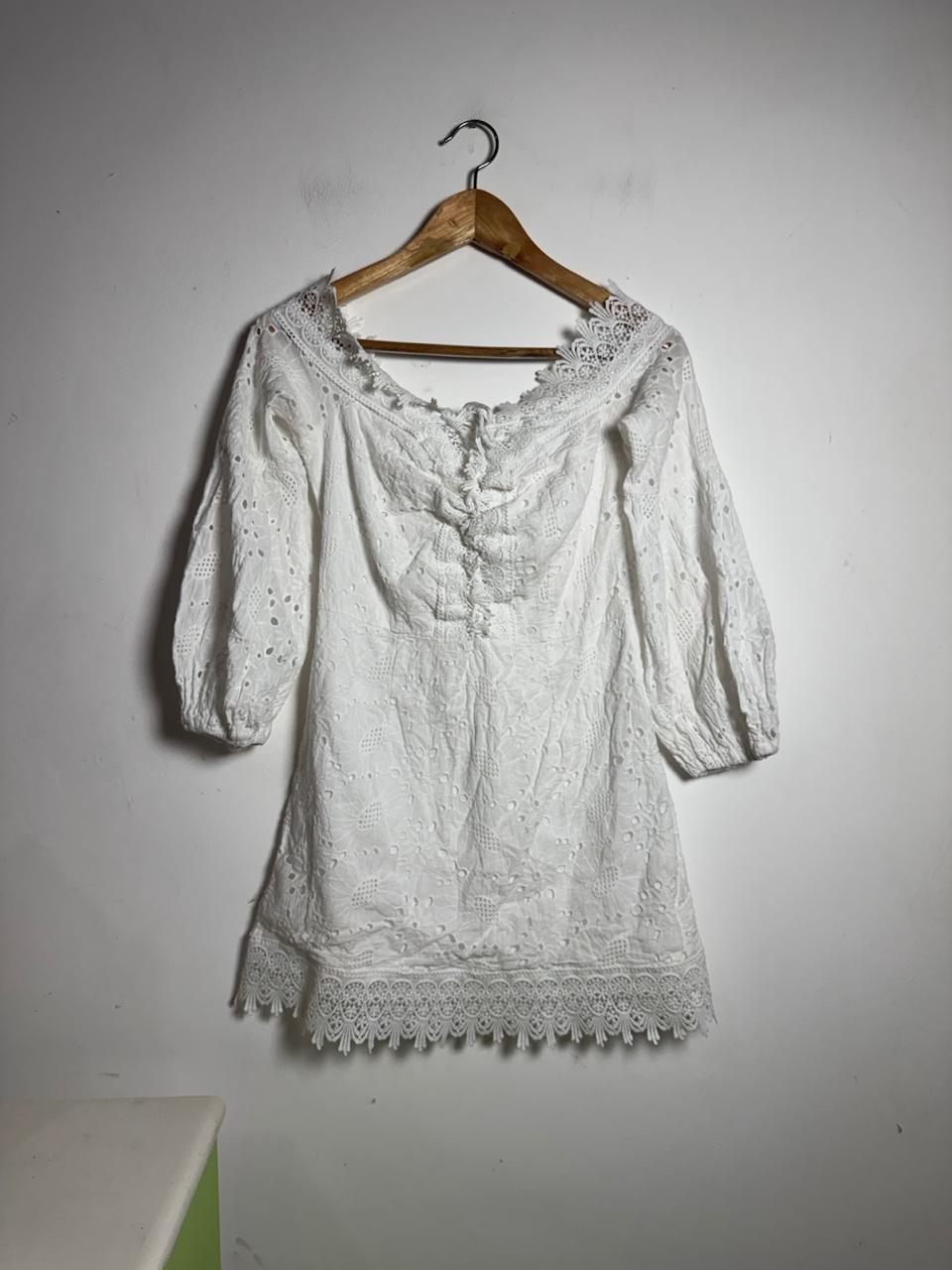 Vestido Curto Branco de Renda Off-Shoulder – tam 38 - Imagem 6