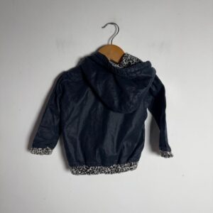 Casaco Infantil Azul Marinho com Capuz e Forro Animal Print – Lapis de cor – Tam G