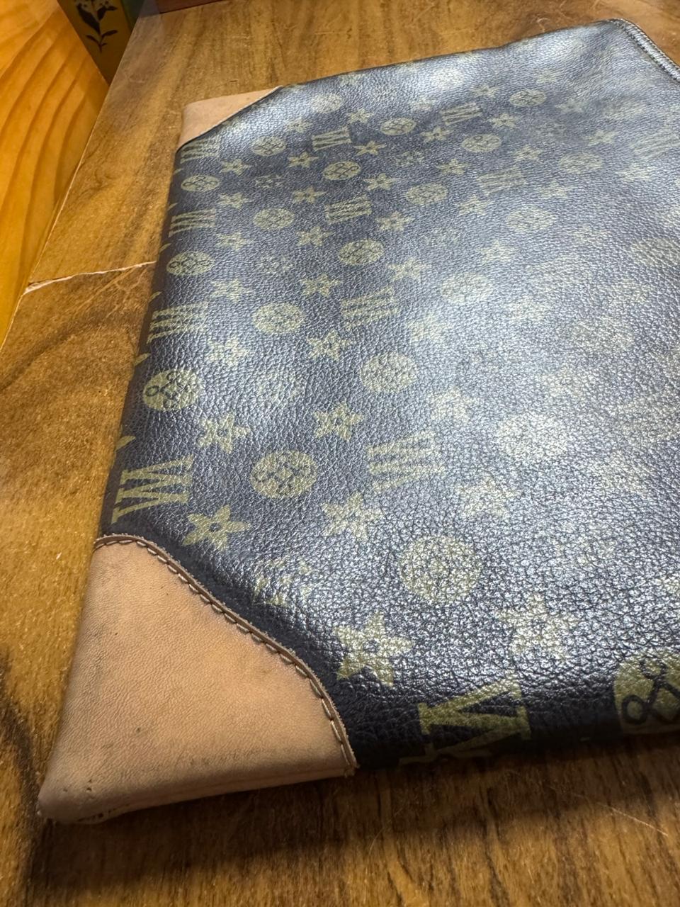Capa para Notebook Estampa Monogram Marrom e Bege Estilo Louis Vuitton – tam U - Imagem 4